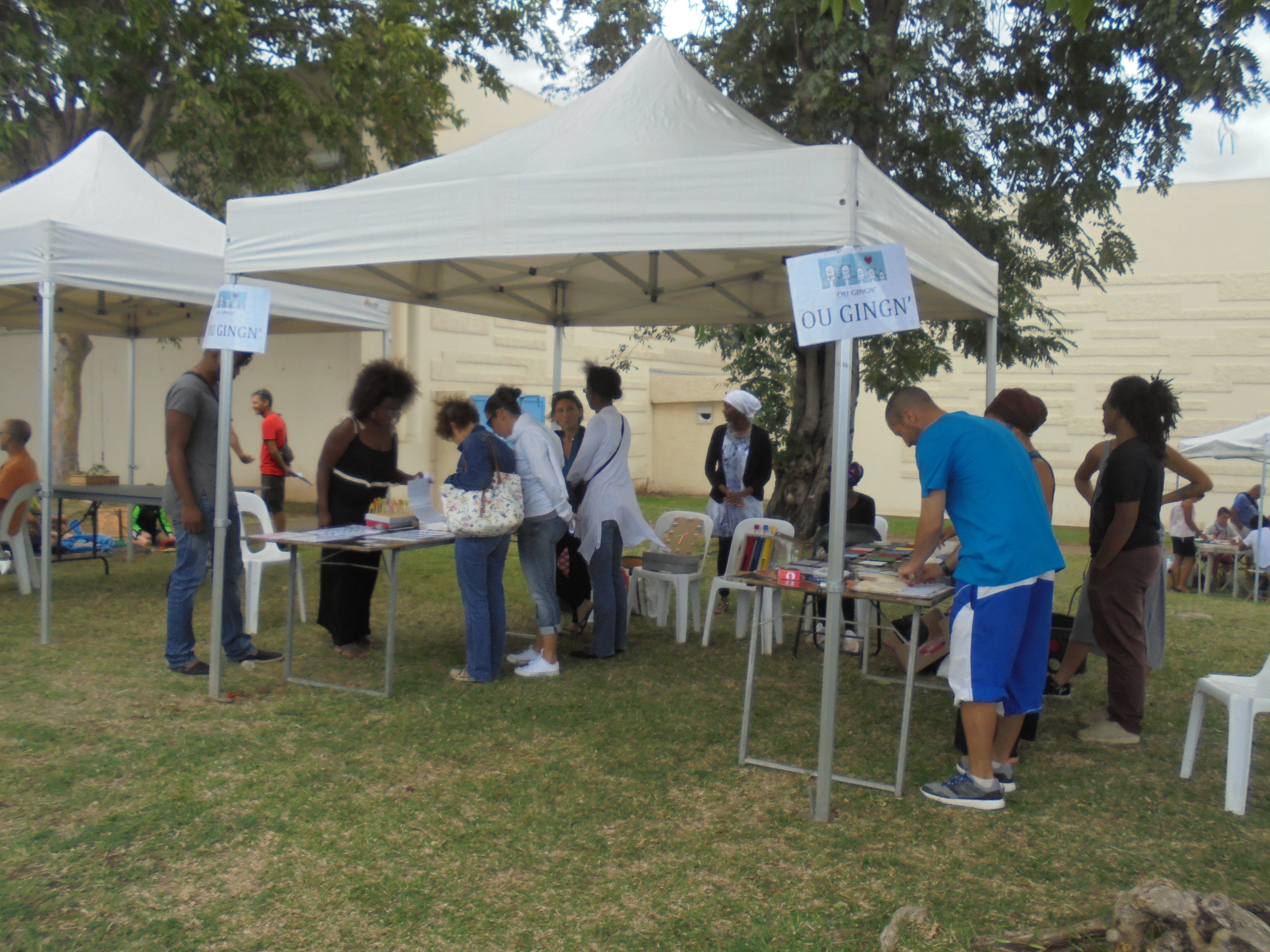 Photo Journee Nationale des DYS 2017 - 48 - Stand Ou Gingn.JPG